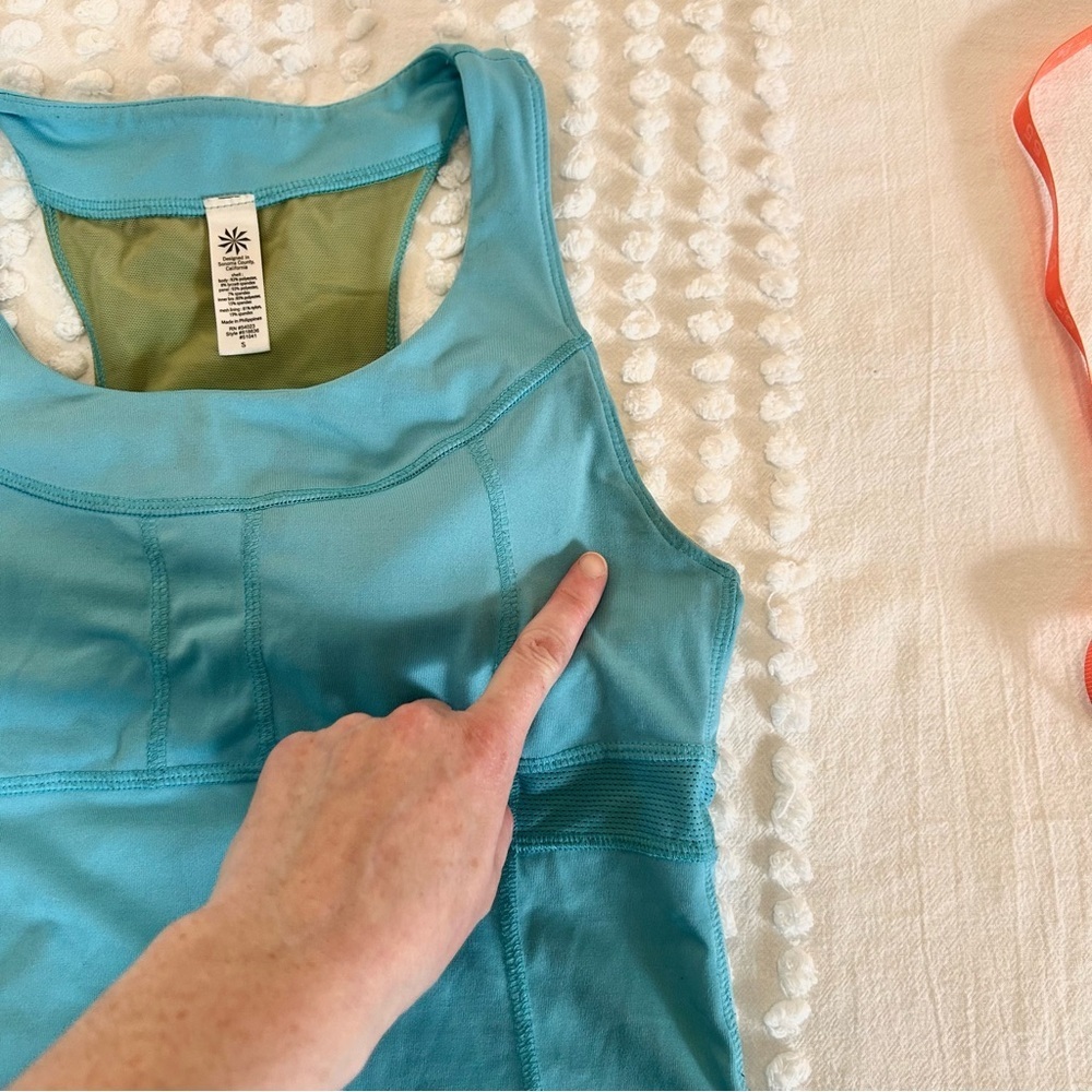 Athleta Women’s Turquoise Blue Shelf Bra Workout Racerback Tank Top Sz S - Picture 5 of 6